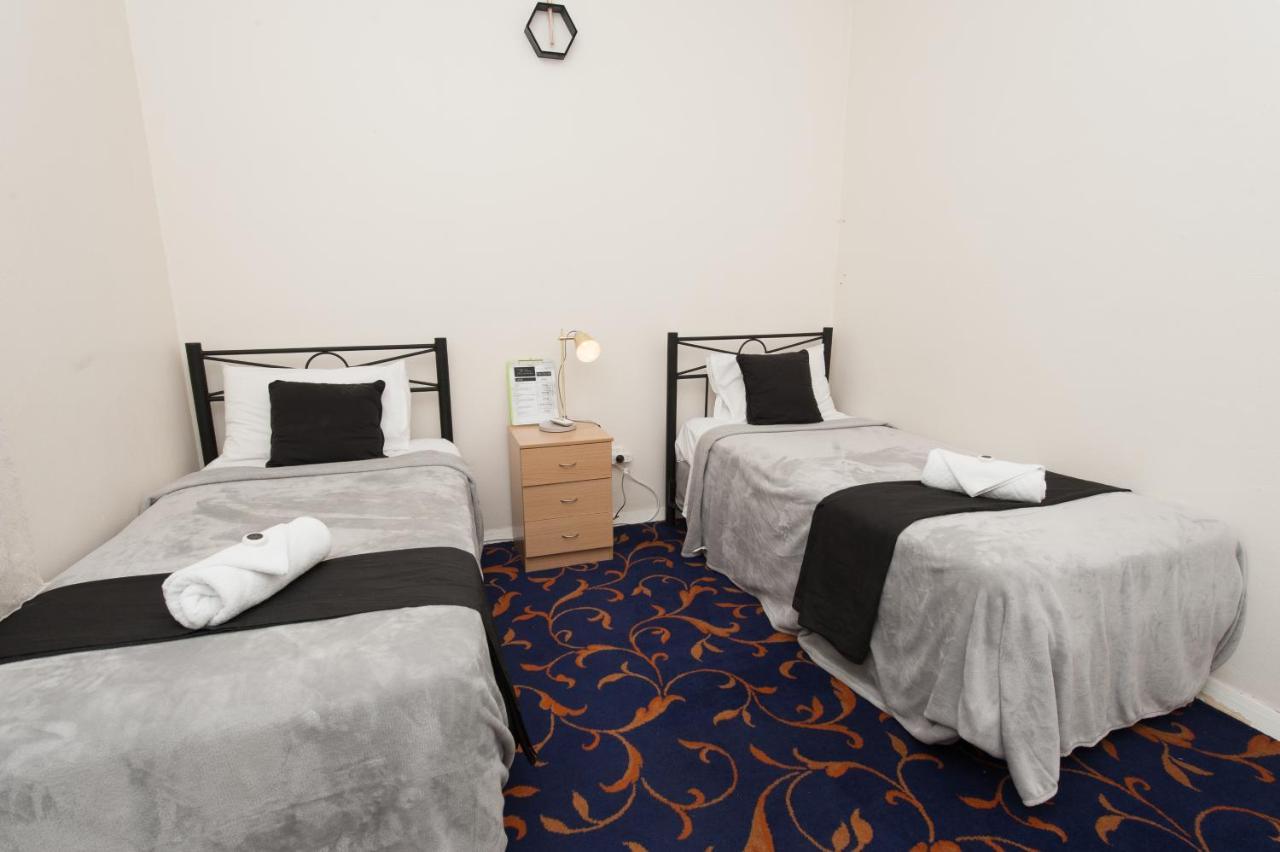 Riverina Hotel ホルブルーク エクステリア 写真